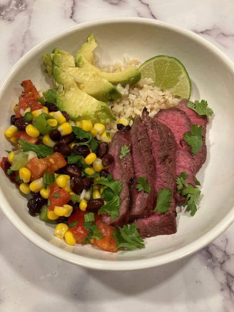 Chipotle carne asada bowl