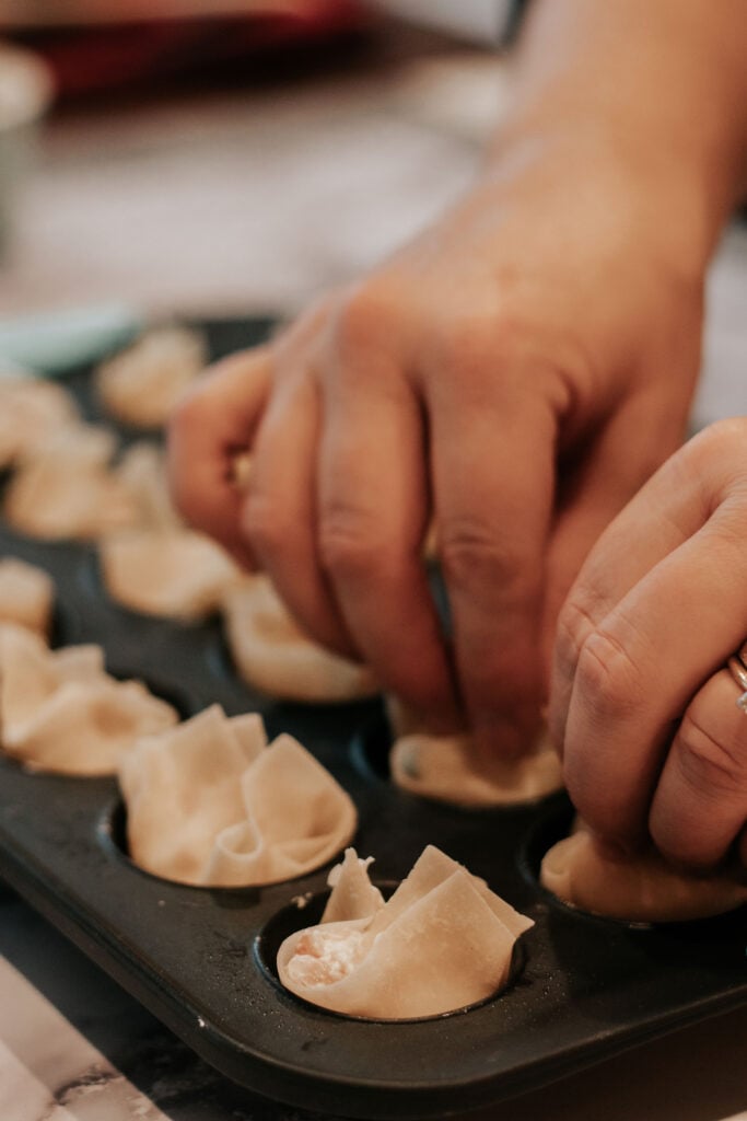 Cream Cheese and Shrimp Wonton Appetizers