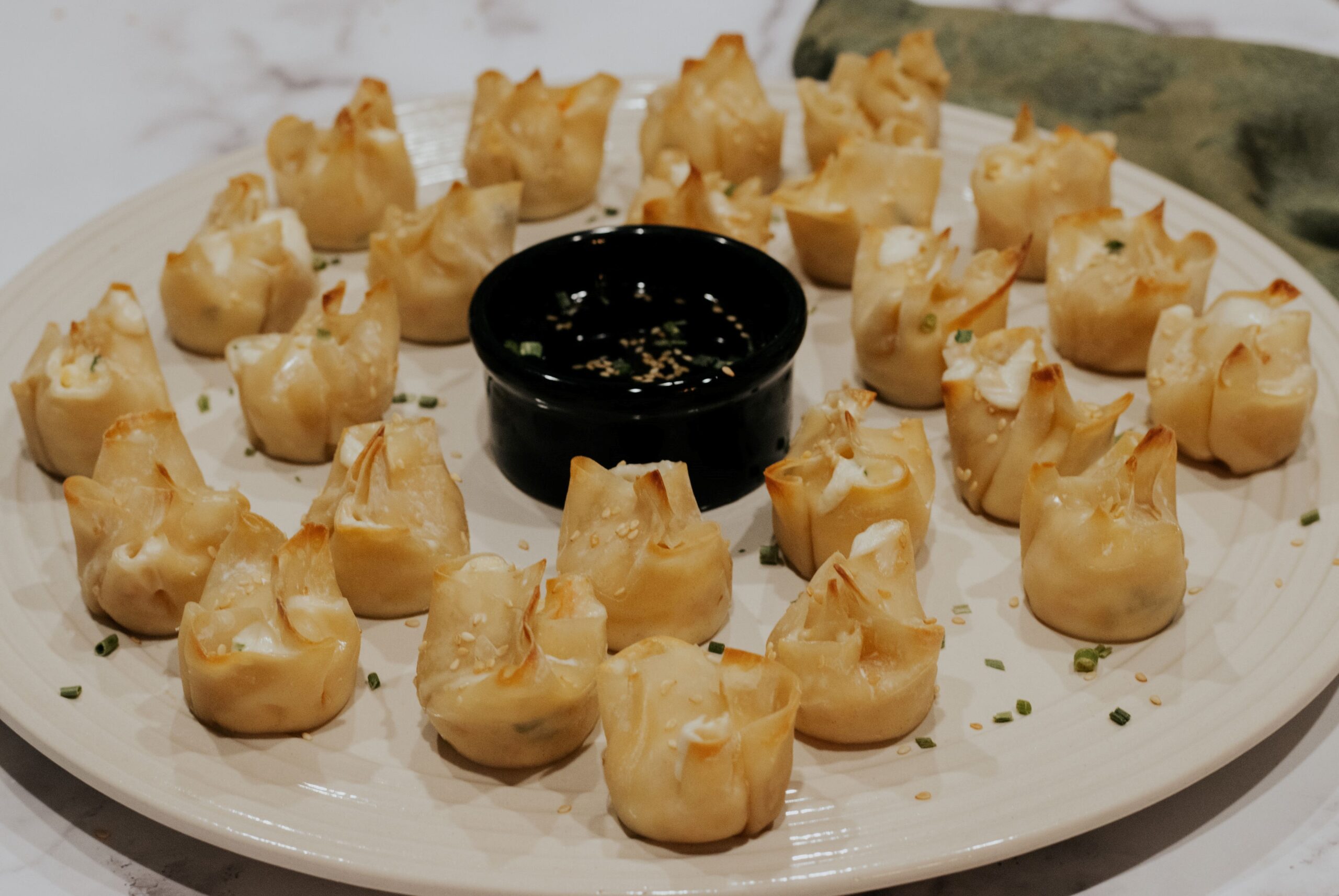 Read more about the article Cream Cheese and Shrimp Wonton Appetizers