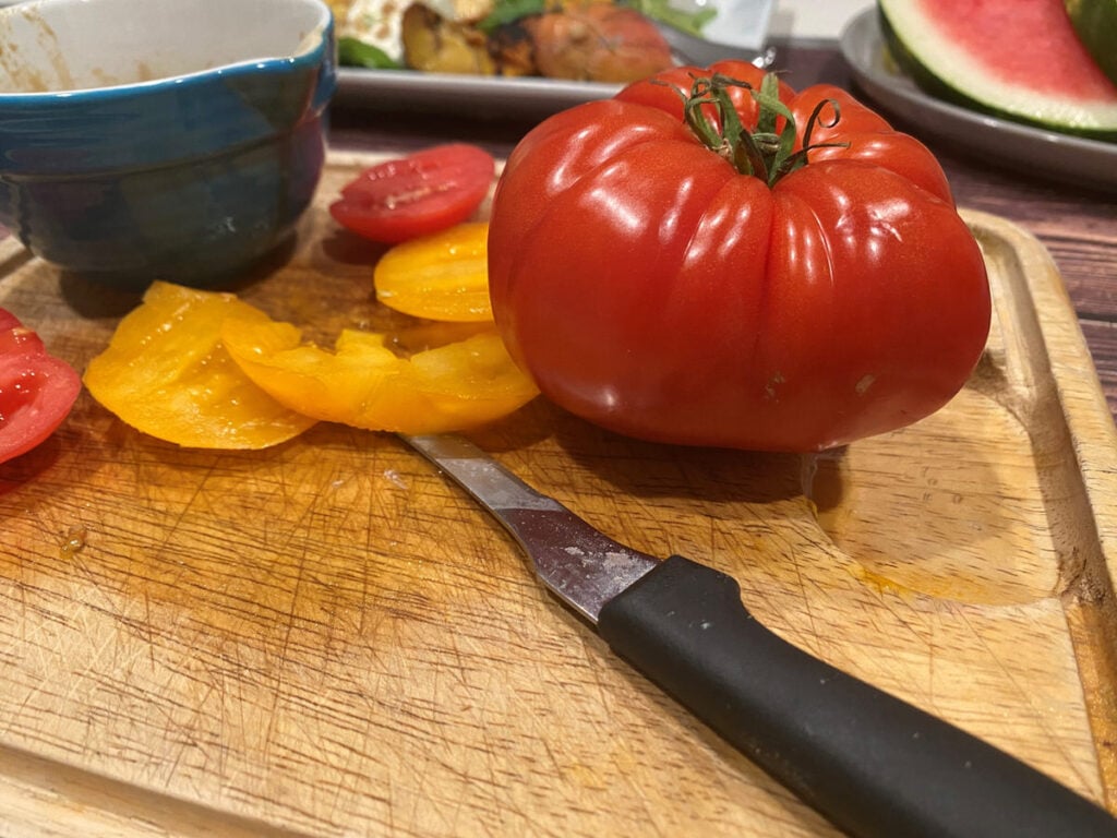 heirloom tomatoes for peach burrata salad